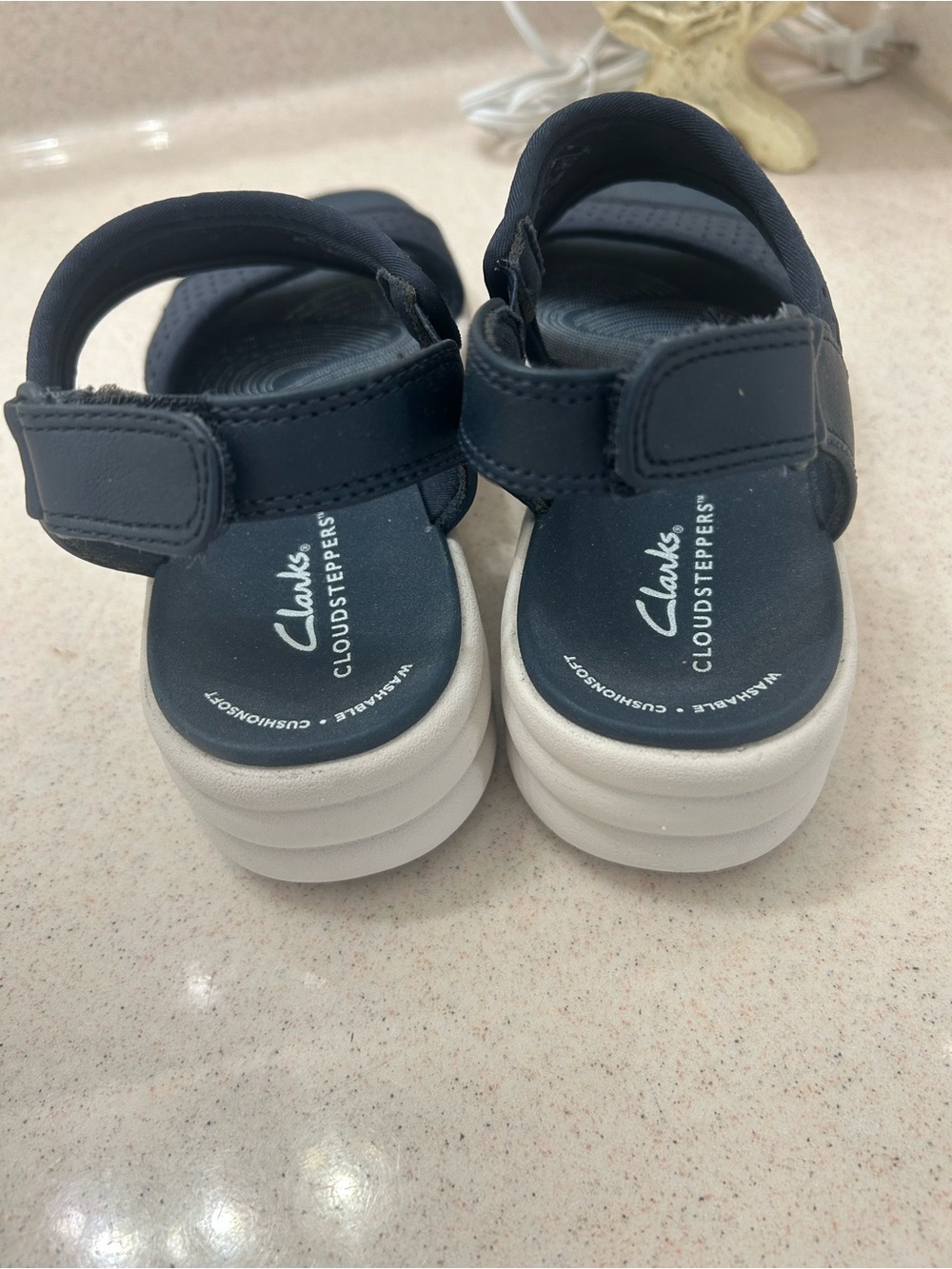 Clarks Navy Perforated Cloudsteppers Slingback Sandals - Picture 6 of 10